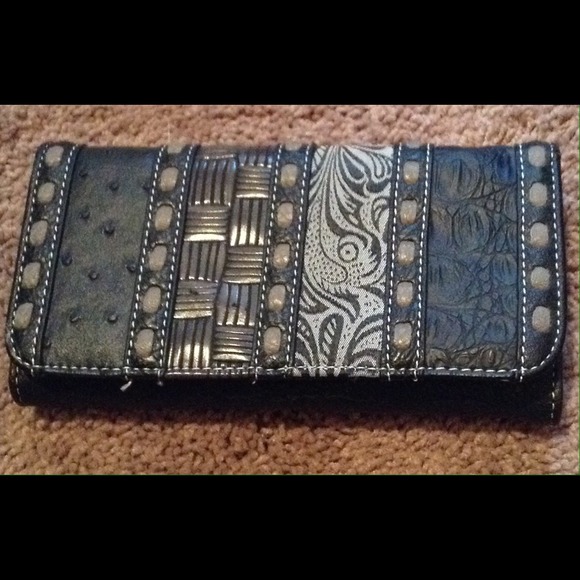 Black and brown standard size wallet