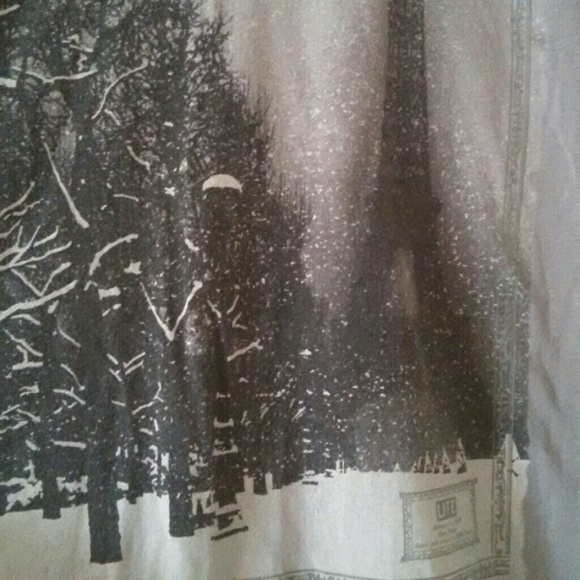 LIFE Paris Winter Tshirt - Picture 2 of 3