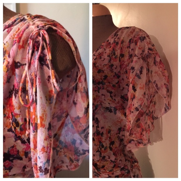 NEW Diane von Furstenberg Silk 2 Piece♦️️REDUCED - Picture 2 of 4