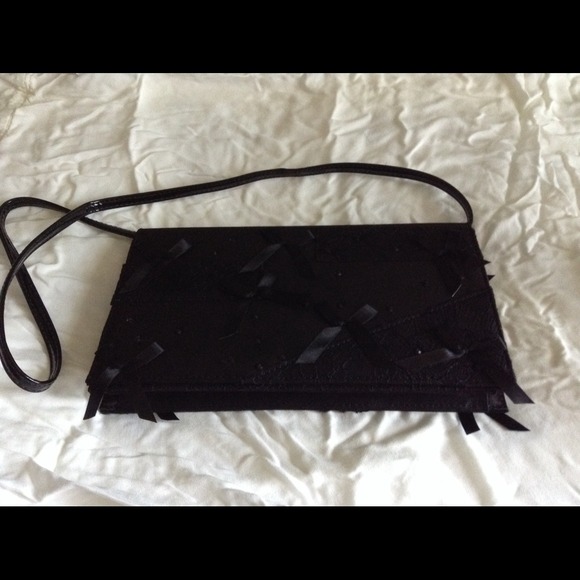 Satin evening clutch - Picture 3 of 4