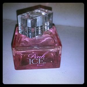 Rue 21 purfume