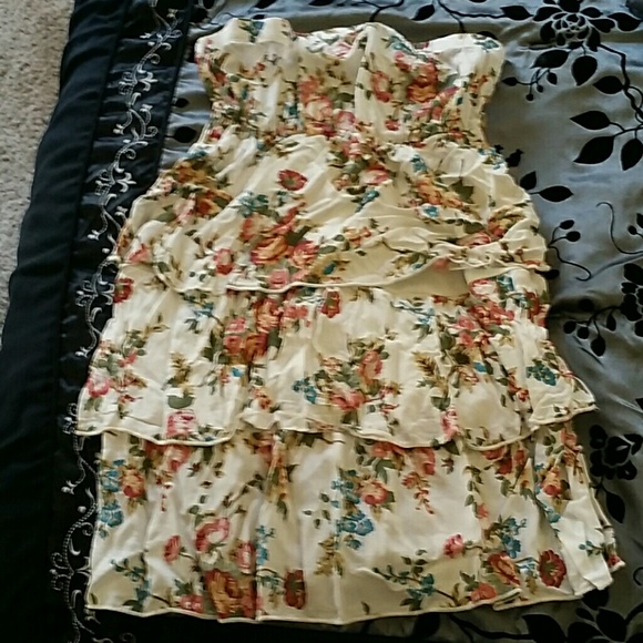 Fall Floral print strapless dress