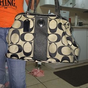 Coach purse (real. From coach store)