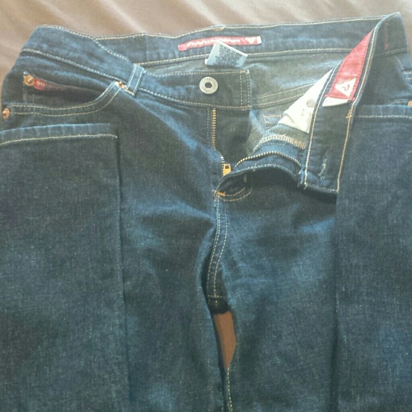 Guess Jeans. Size 27