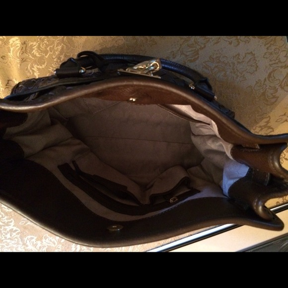 Michael kors handbag - Picture 3 of 3