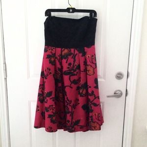 Classic strapless dress.