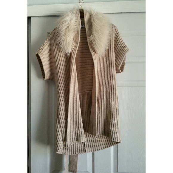 ❎SOLD❎Jennifer Lopez JLO faux fur cardigan sweater