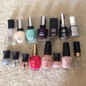 Nail polish set