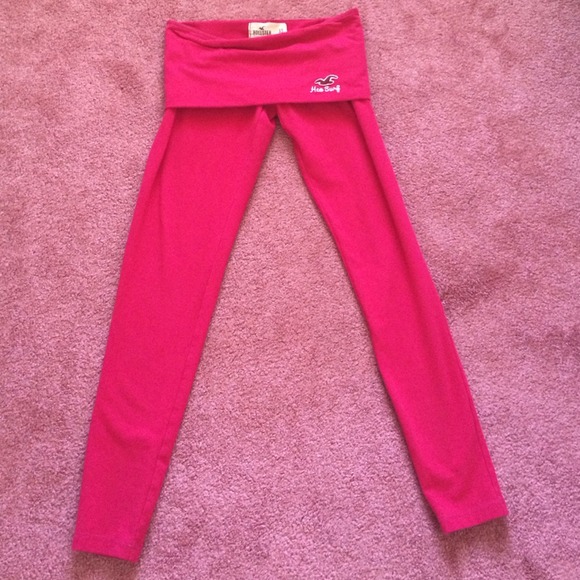 pink hollister yoga pants