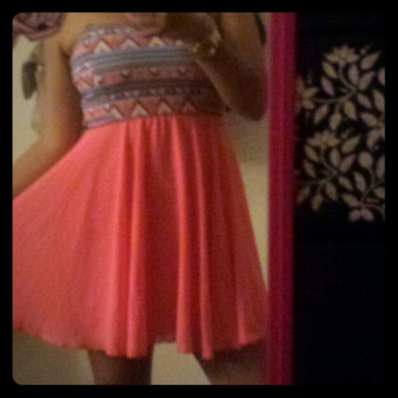 Forever 21 Dresses & Skirts - Short cute dress