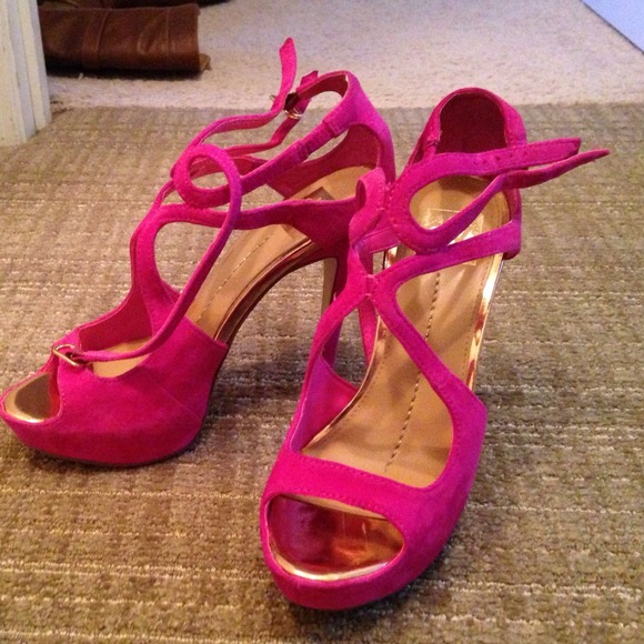 Dolce Vita hot pink strappy heels