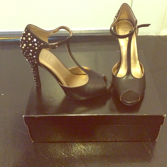BCBG Paris t-strap heels
