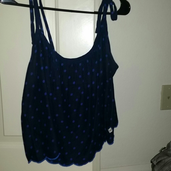 Hollister Tank, M