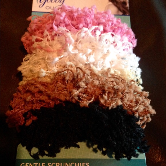 Ouchless Goody Scrunchies - Picture 1 of 3