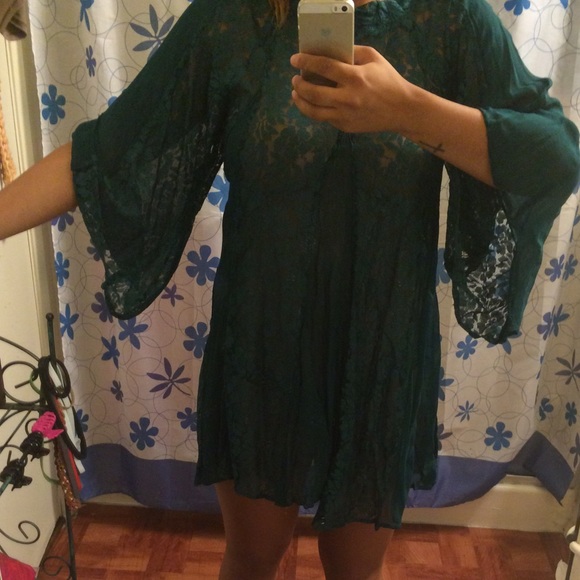 Dress - Picture 4 of 4