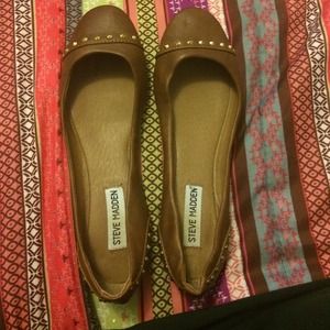 Brown Steve Madden ballet flats with gold detail