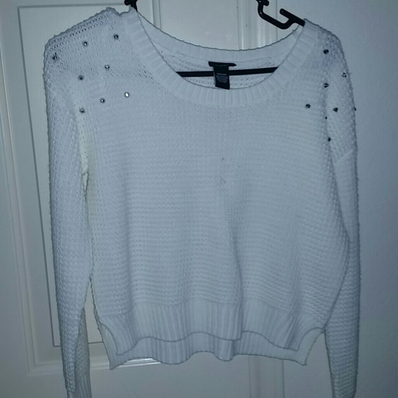 Rue 21 Crop Sweater M