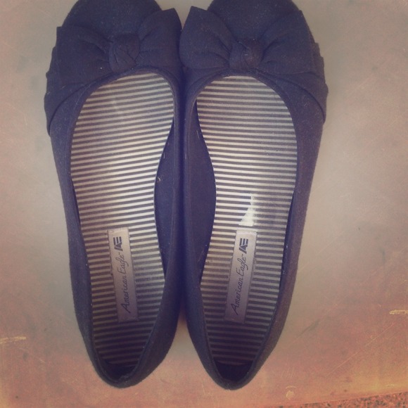 Black bow flats