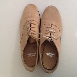 TRADED American apparel tan oxfords!