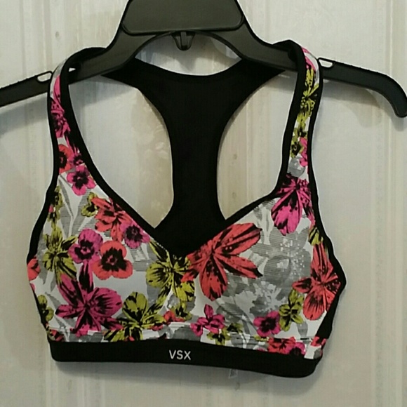 Today only!VSX sports bra size 32c!