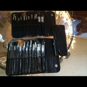 12 piece make up brush set!