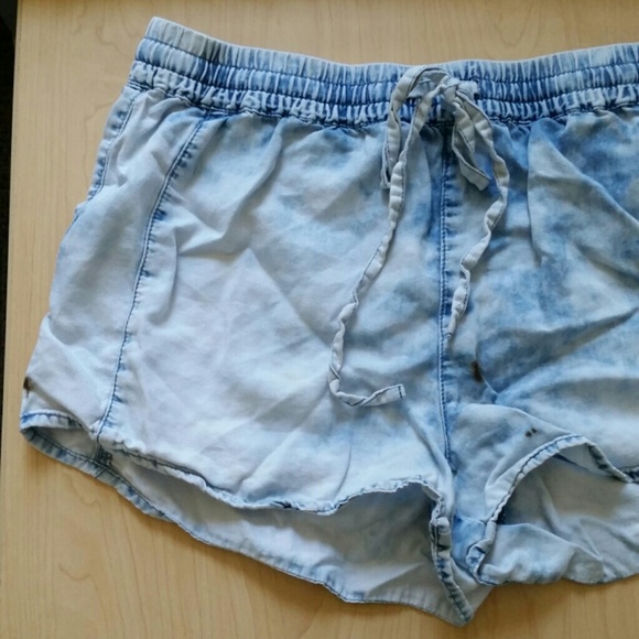 Forever 21 Pants - Cute sporty/lounge shorts