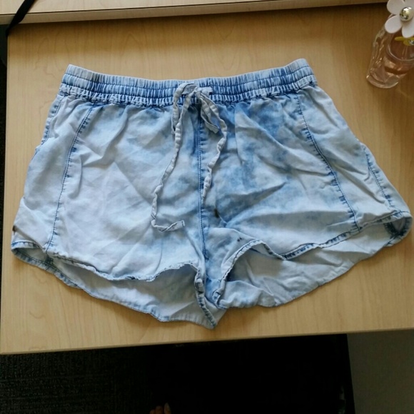 Cute sporty/lounge shorts - Picture 2 of 2