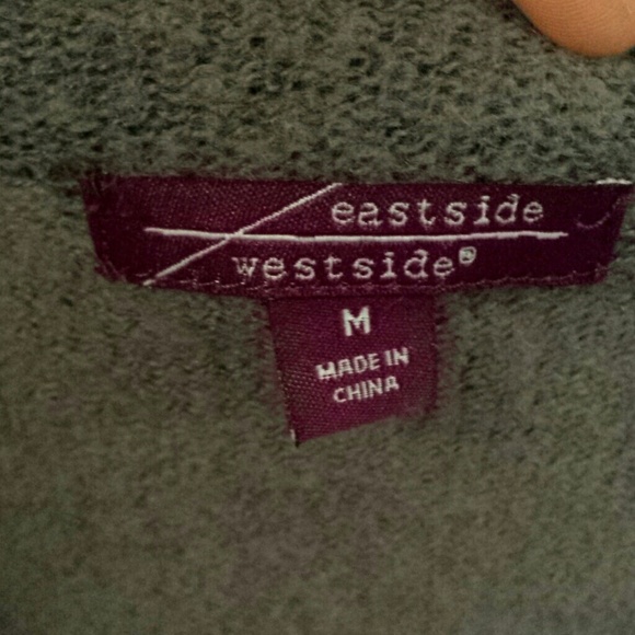 Sweater - Picture 2 of 3