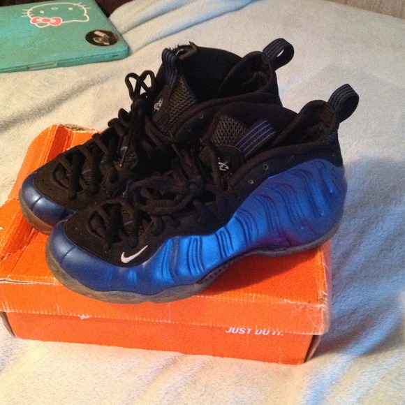 1997 classic blue foamposite size 10 !