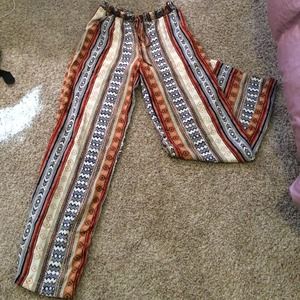 Soft flowy printed pants by Tobi