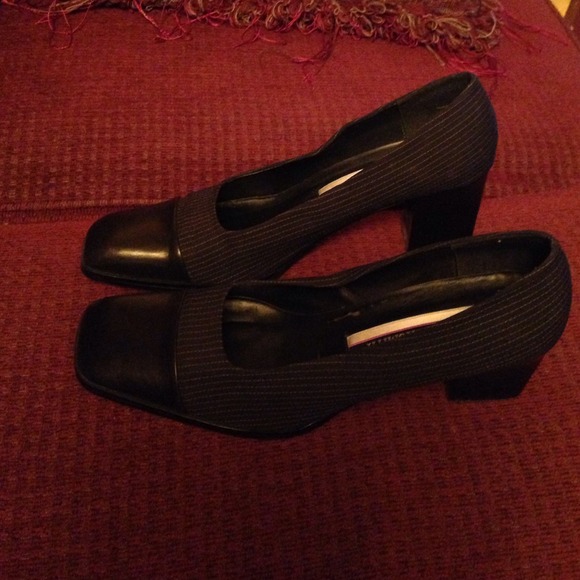 Dress Heels - Picture 2 of 2