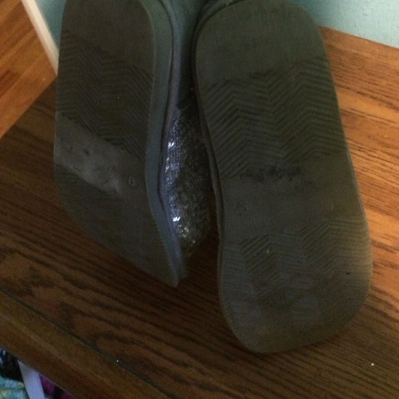 sparkly uggs! - Picture 3 of 3