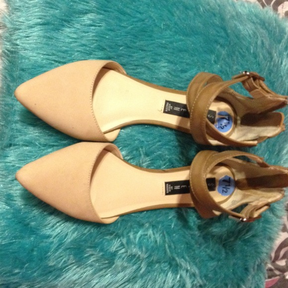 Steve Madden pointed dórsay flats