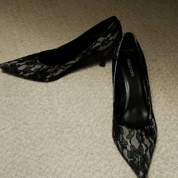 Lacy pointed heals.