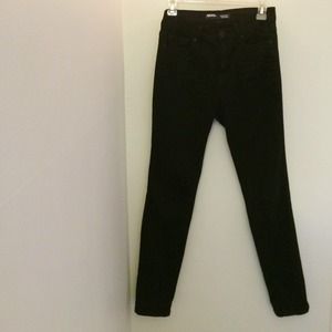 BDG | Black High-Rise Cigarette Jean