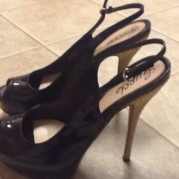 Authentic Gucci platform high heel shoes - Picture 2 of 4