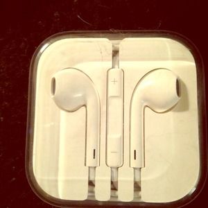 ‼️ NWOT IPhone Ear-Buds ‼️