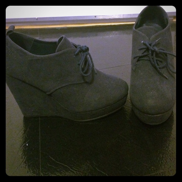 Forever 21 Navy Blue Wedge Oxfords