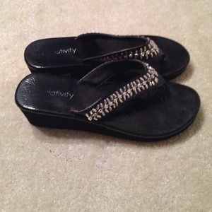 Black bling flip flops