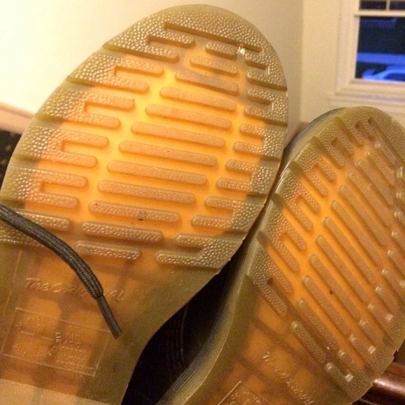 🚫SOLD🚫 Black Doc Martens 1460 boots - Picture 3 of 4