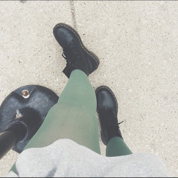 🚫SOLD🚫 Black Doc Martens 1460 boots - Picture 4 of 4