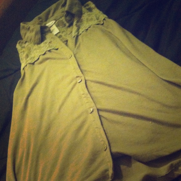 Olive top with lace details