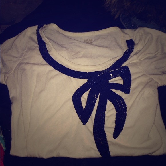 bow shirt