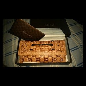 Gucci Guccissima Pelham Continental Wallet