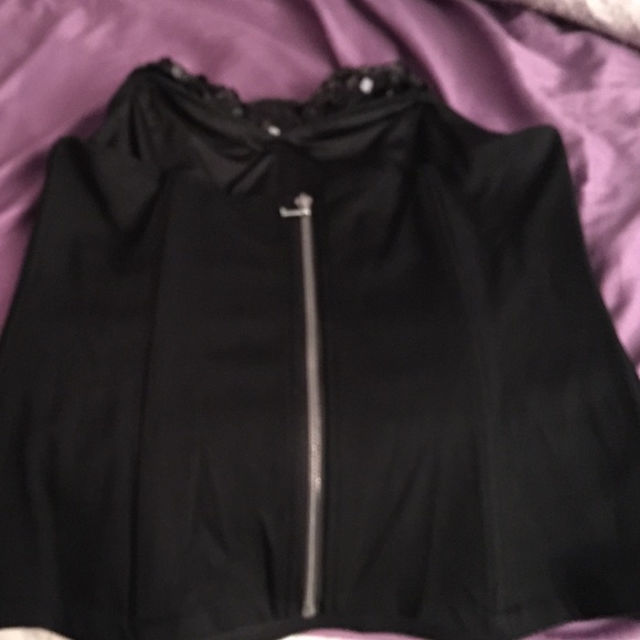 Crop top - Picture 3 of 3