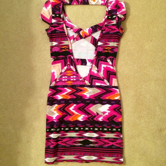 Tribal Print Body Con Dress - Picture 2 of 2