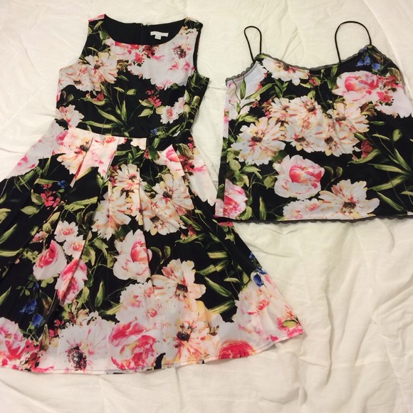 Bundle! New York & Co flower dress + blouse