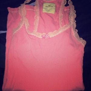hollister tank