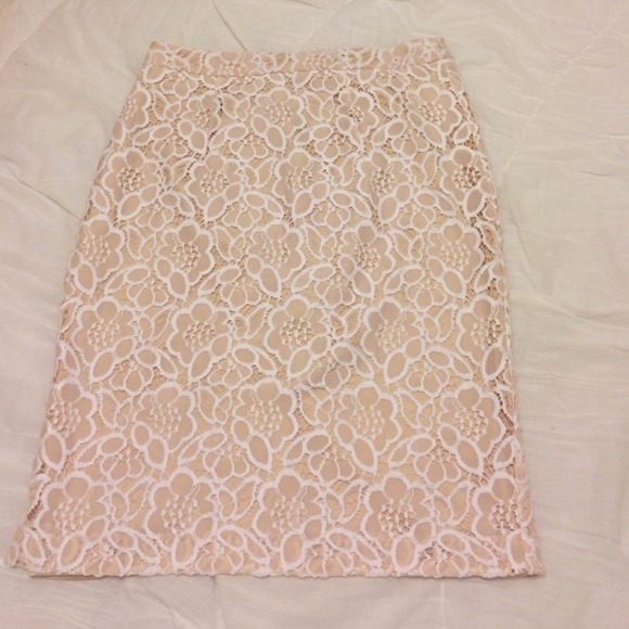 NWOT Eva Mendes for New York & Co. Skirt