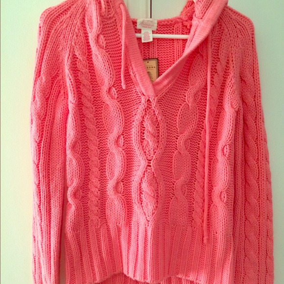 NWT Pink hood knitted sweater